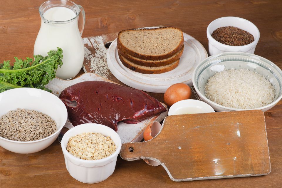 Conjunto de alimentos con vitamina B1 - Tiamina